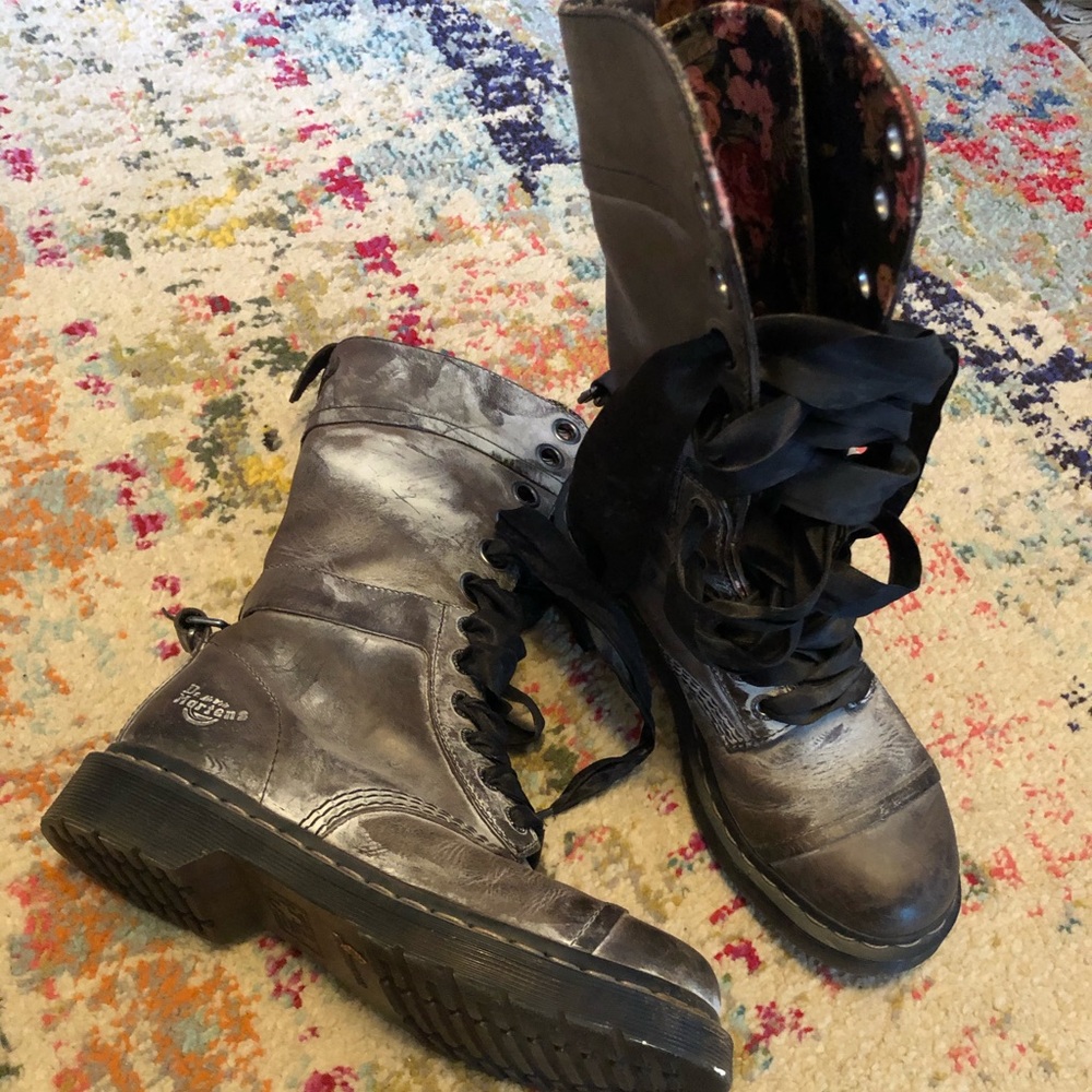 Dr.Martens size 7 boots